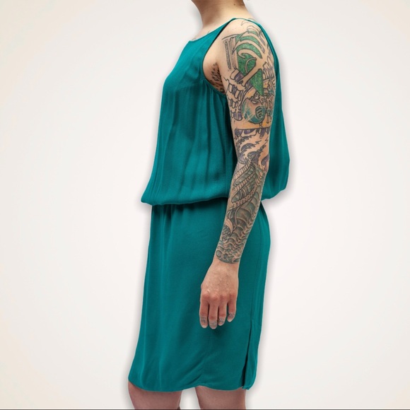 Cocktail dress! - Picture 2 of 3
